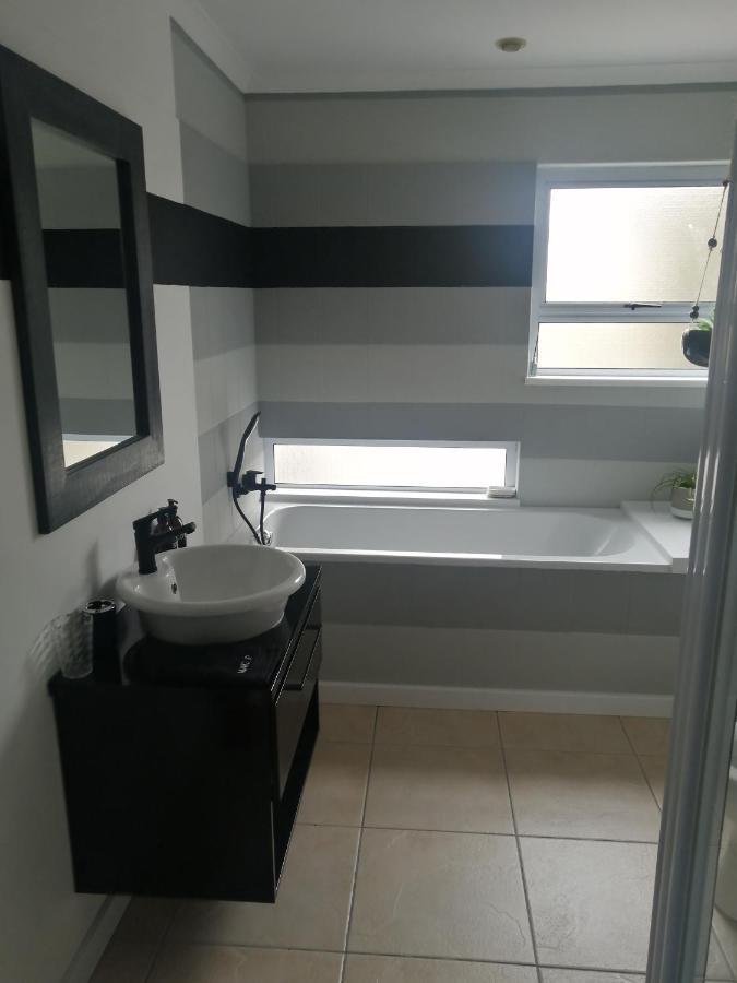 斯瓦科普蒙德Waterfront Estate Self Catering F10公寓 外观 照片